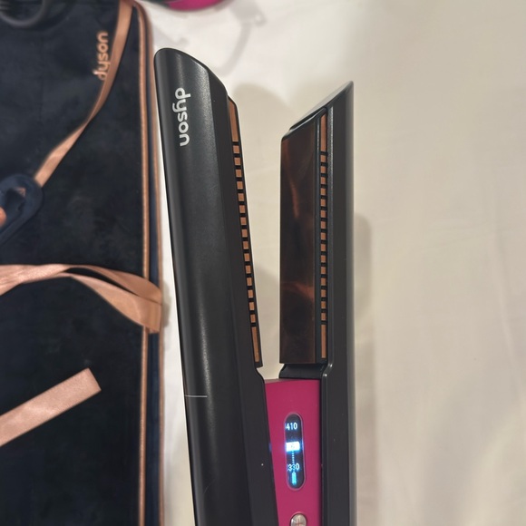 Dyson Corrale Hair Straightener - Picture 3 of 3